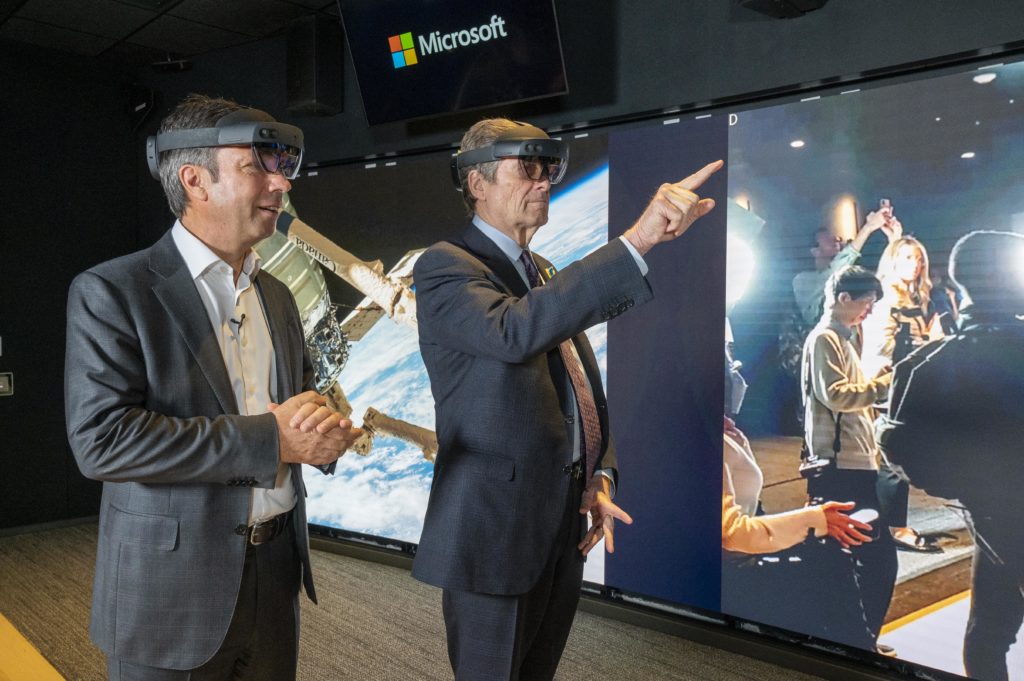 Toronto Mayor John Tory at Microsoft Canada's Toronto headquarters wearing a pair of goggles to see the metaverse 
